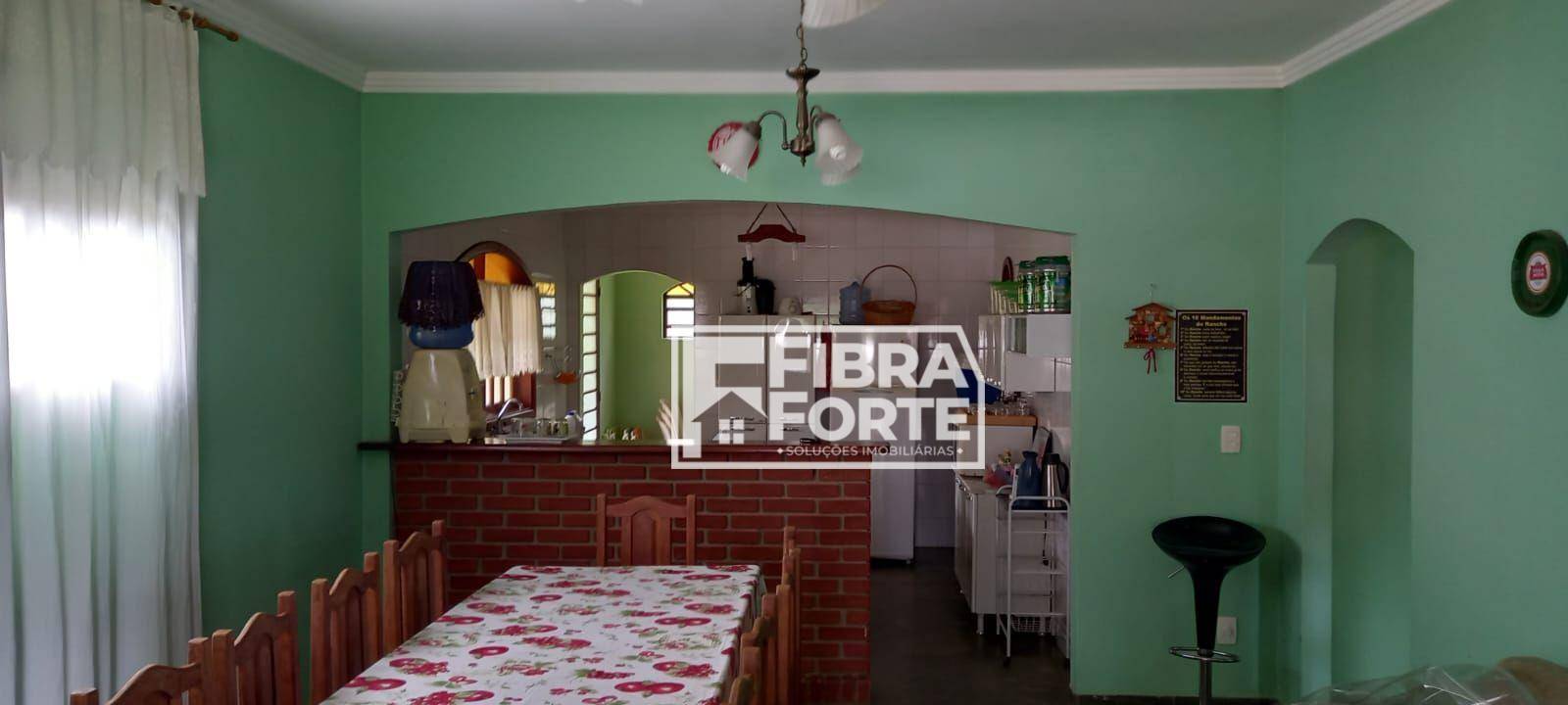 Chácara à venda com 2 quartos, 220m² - Foto 9