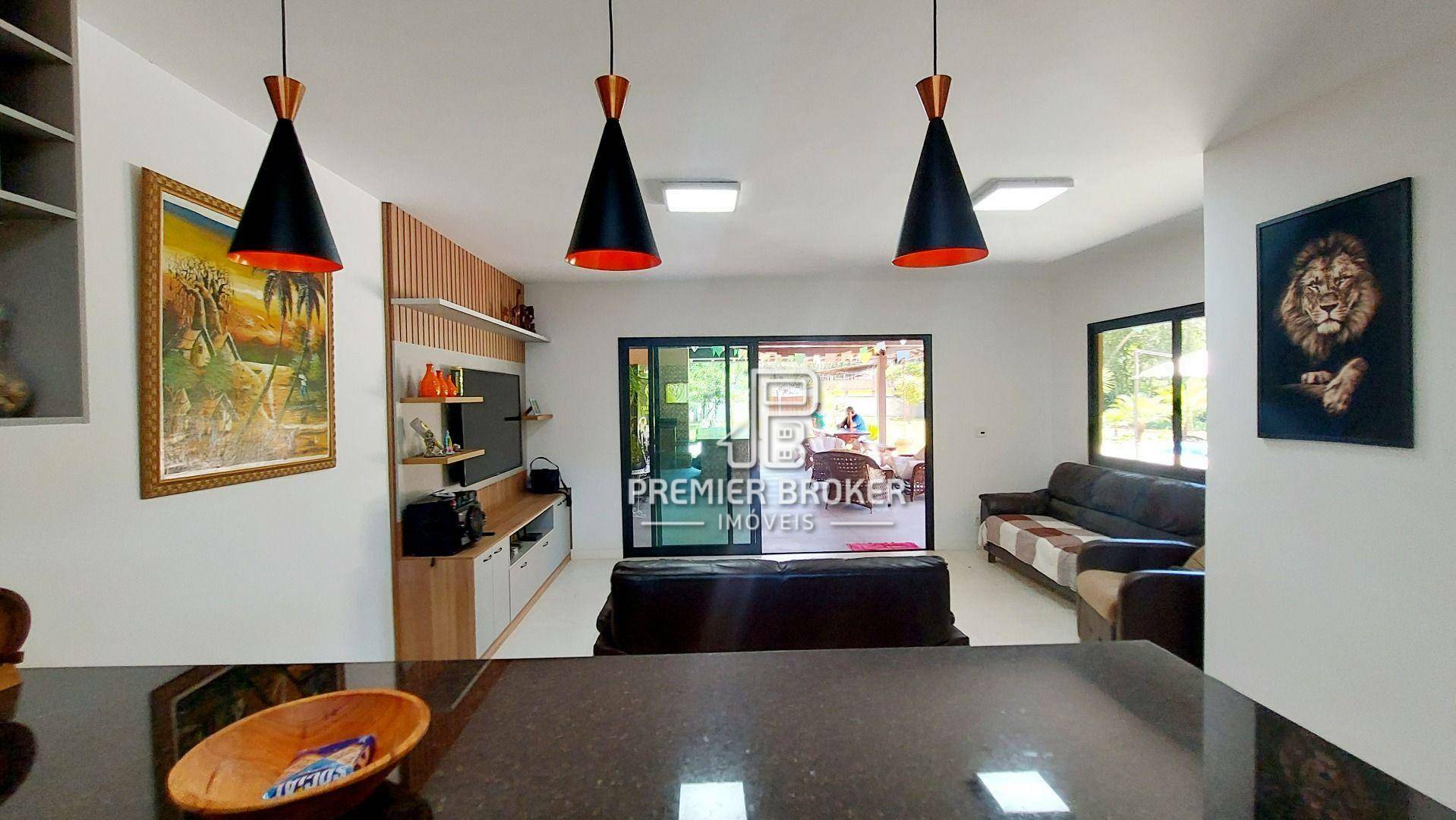 Casa à venda com 3 quartos, 260m² - Foto 8