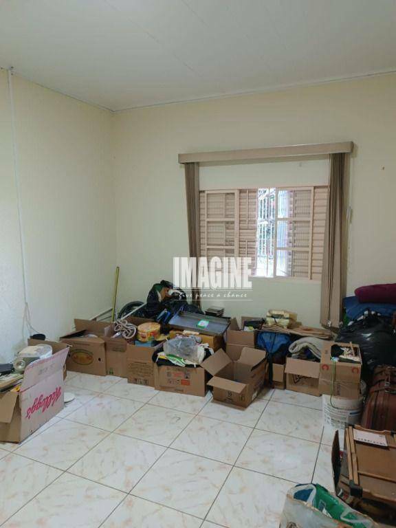 Casa à venda com 2 quartos, 90m² - Foto 5