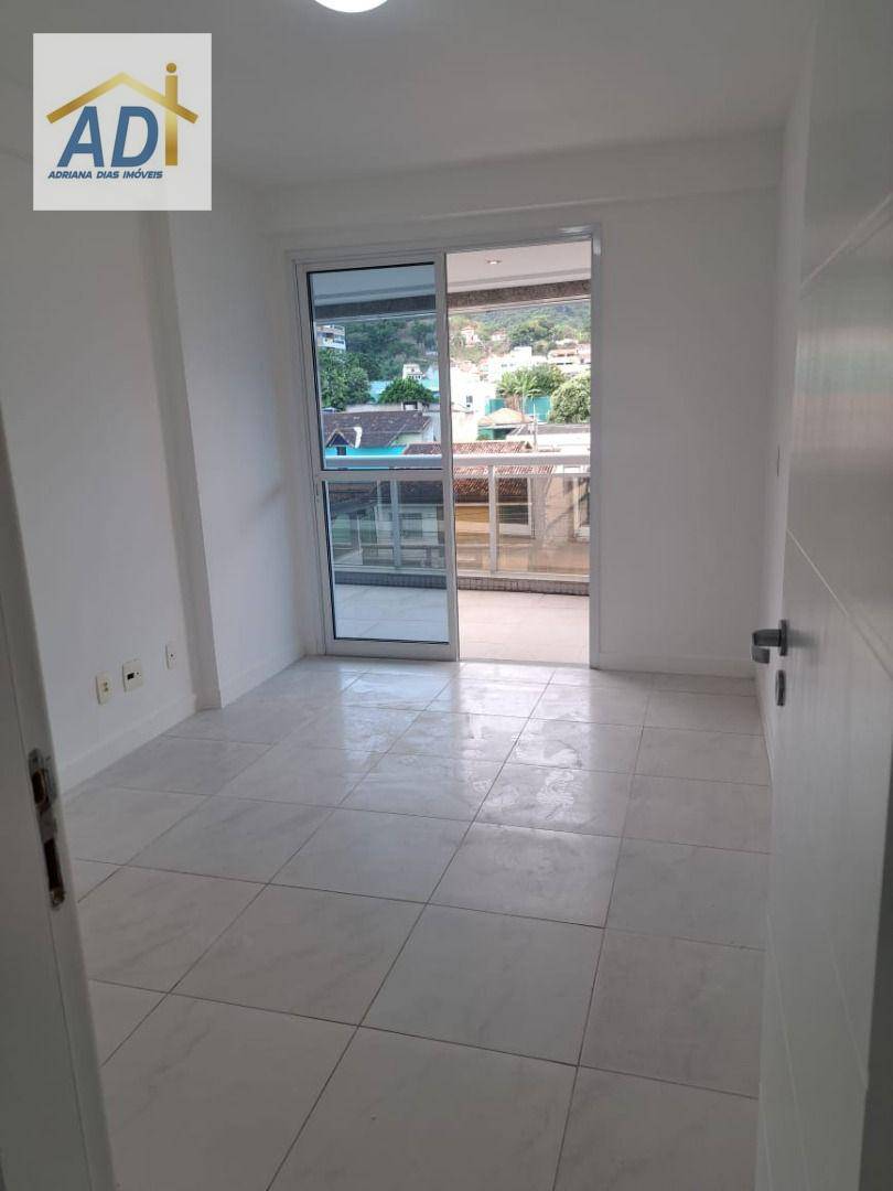 Apartamento à venda com 3 quartos, 135m² - Foto 4