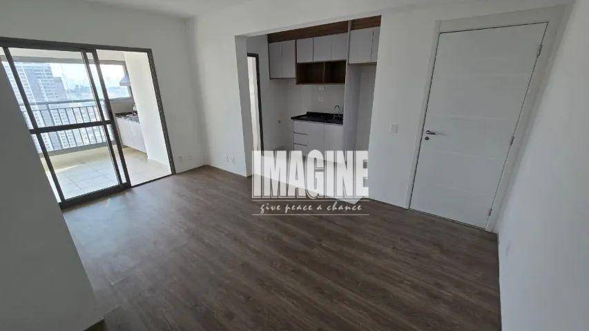 Apartamento à venda com 2 quartos, 73m² - Foto 2