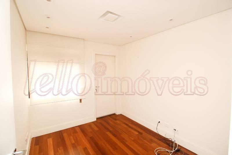 Apartamento à venda com 4 quartos, 215m² - Foto 15