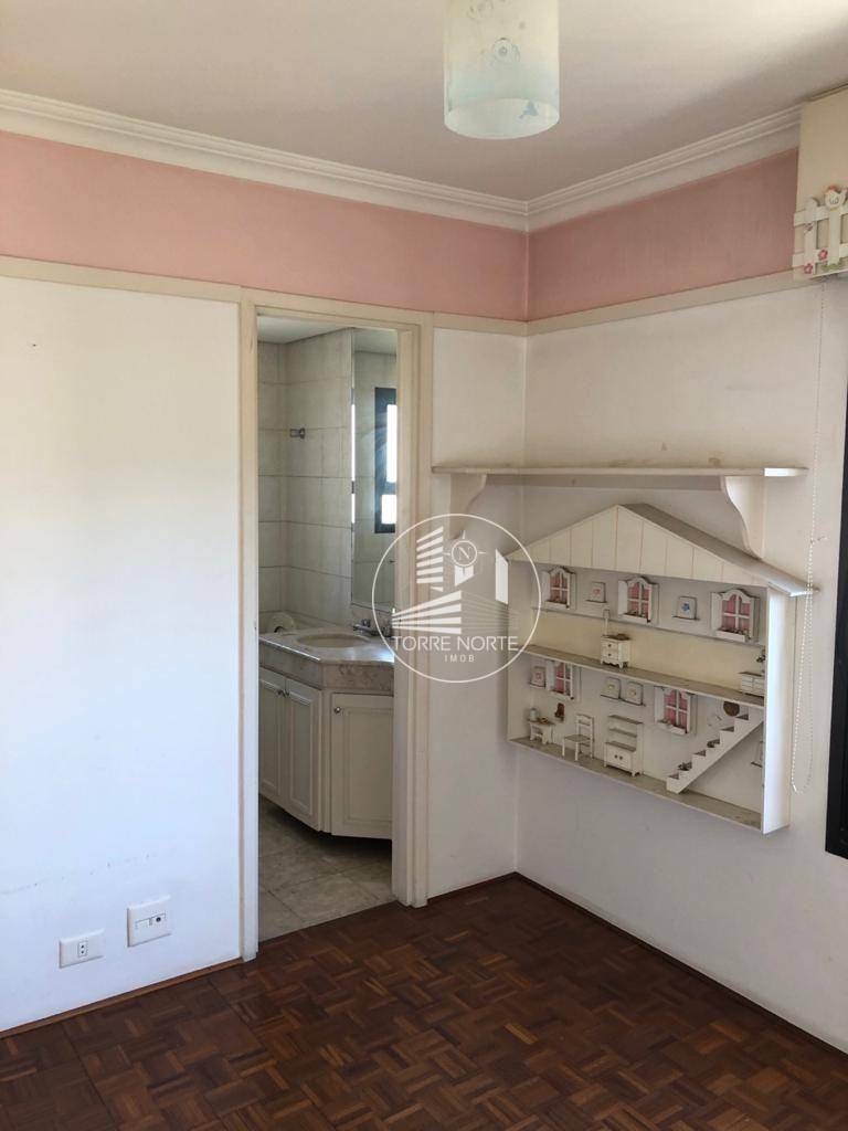 Apartamento à venda com 3 quartos, 121m² - Foto 8