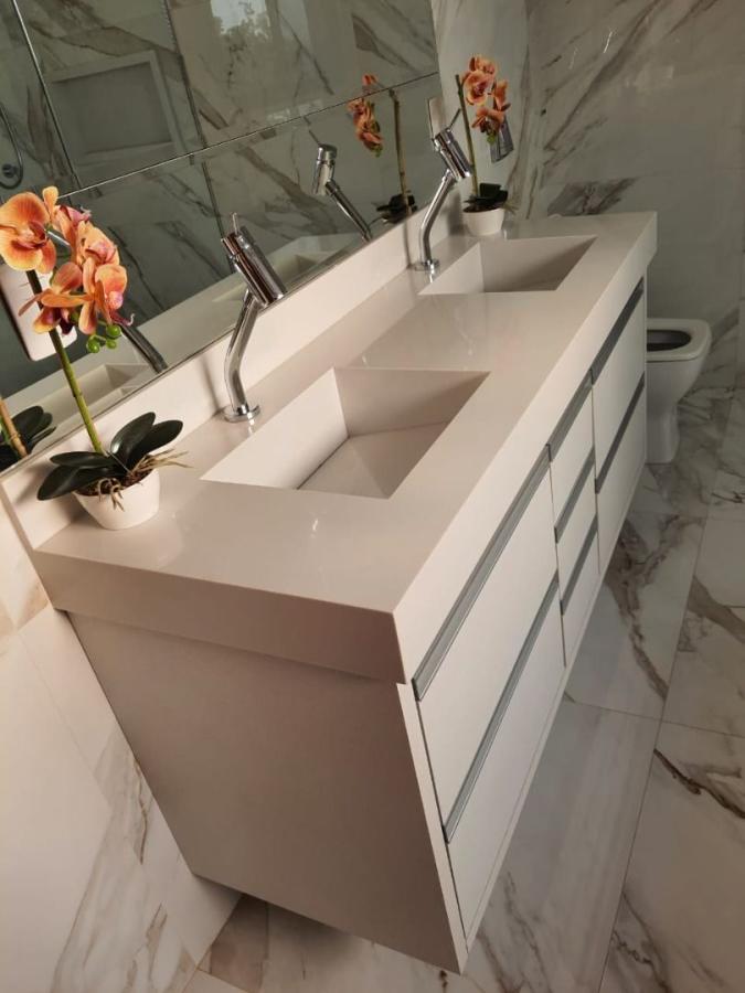 Casa à venda com 4 quartos, 265m² - Foto 18