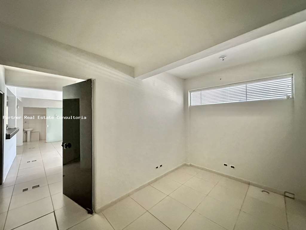 Casa à venda com 5 quartos, 392m² - Foto 18