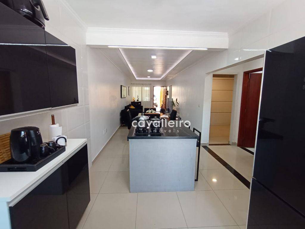 Casa à venda com 4 quartos, 110m² - Foto 3