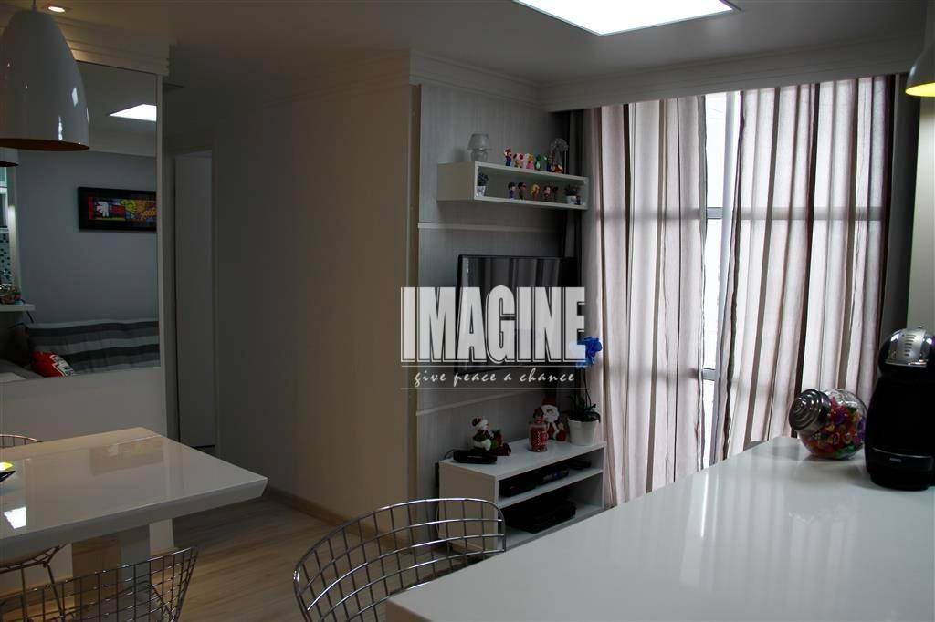 Apartamento à venda com 2 quartos, 52m² - Foto 1