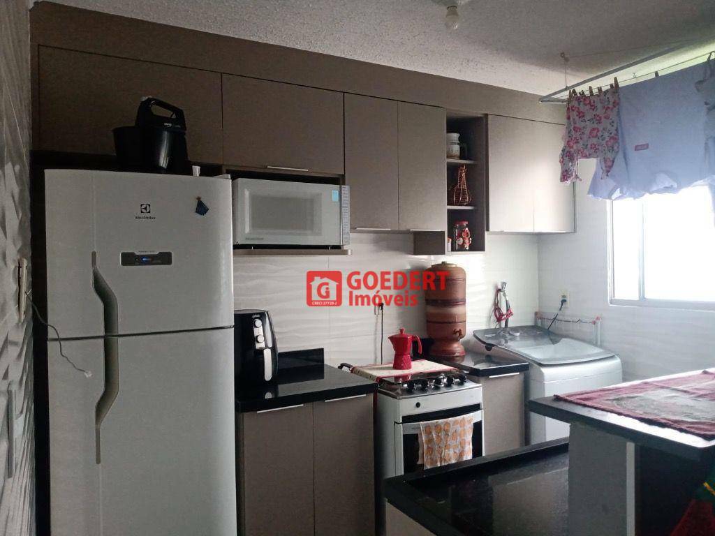 Apartamento à venda com 2 quartos, 46m² - Foto 9