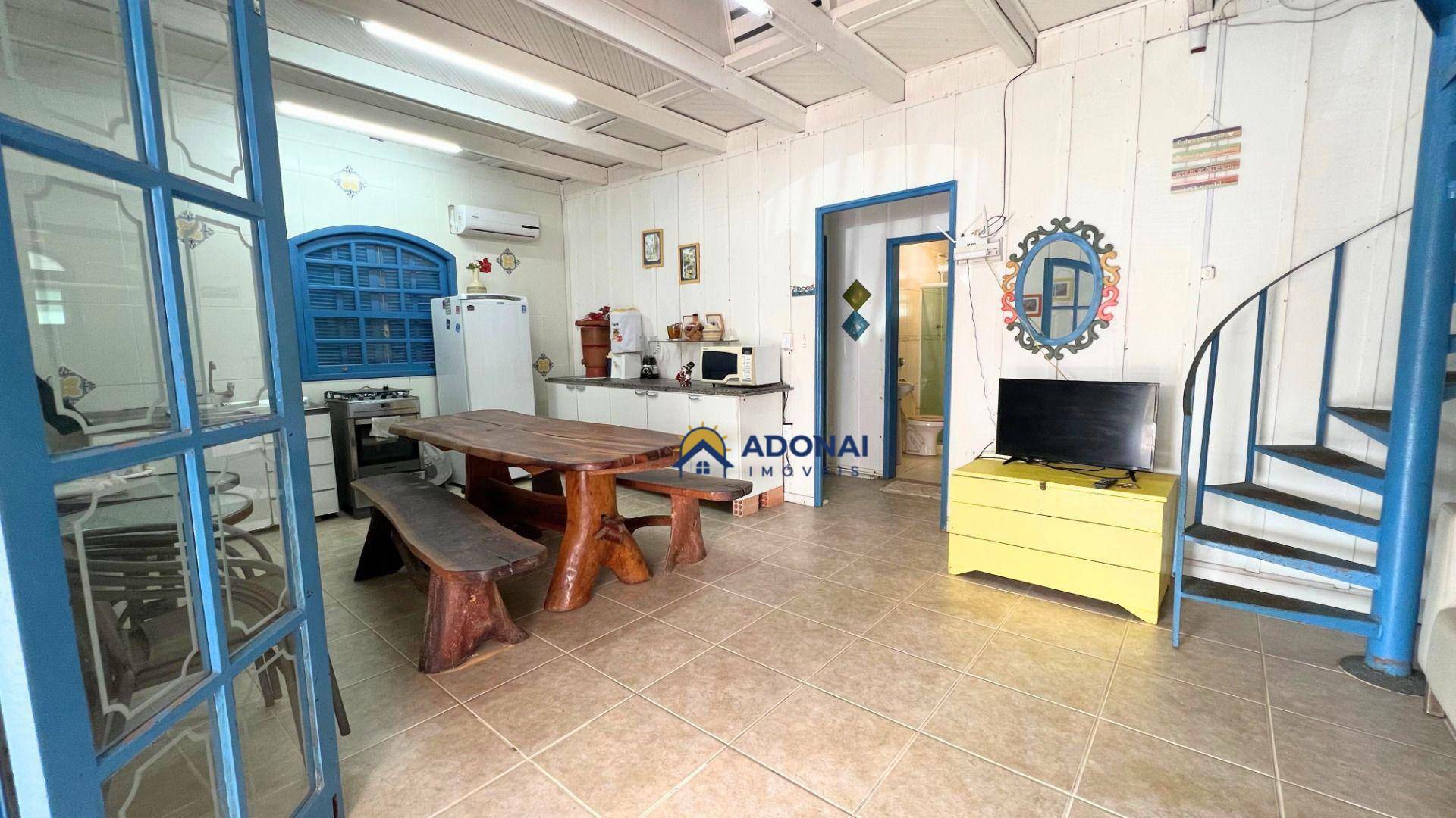 Casa à venda com 4 quartos, 143m² - Foto 4