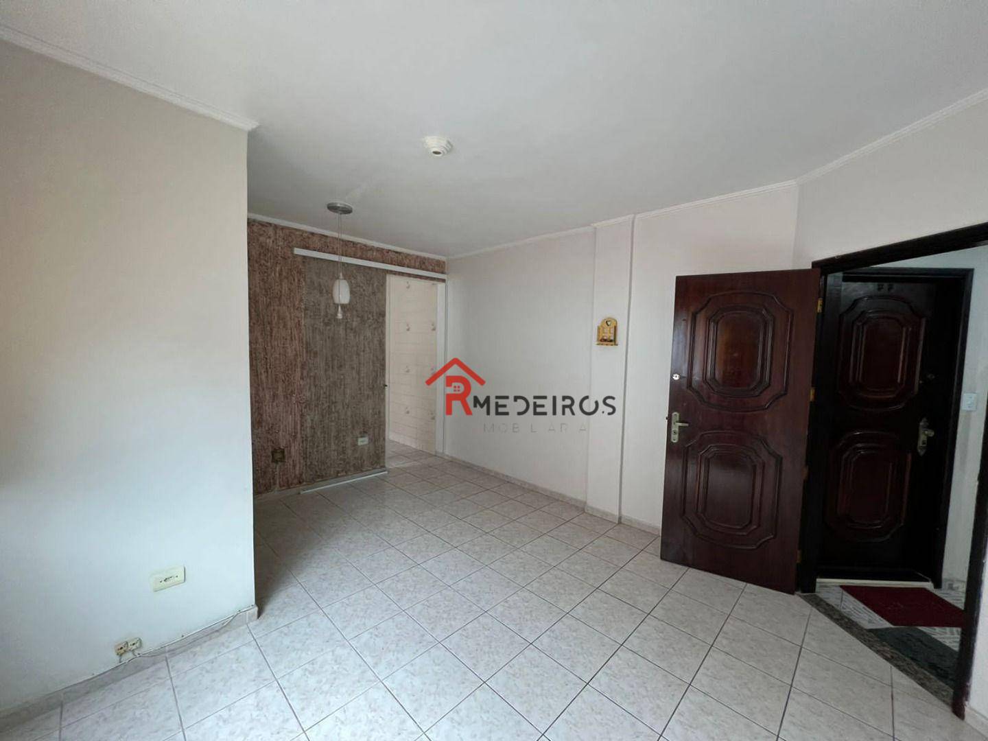 Apartamento à venda com 2 quartos, 60m² - Foto 2