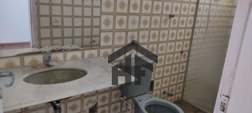 Apartamento à venda com 4 quartos, 210m² - Foto 17