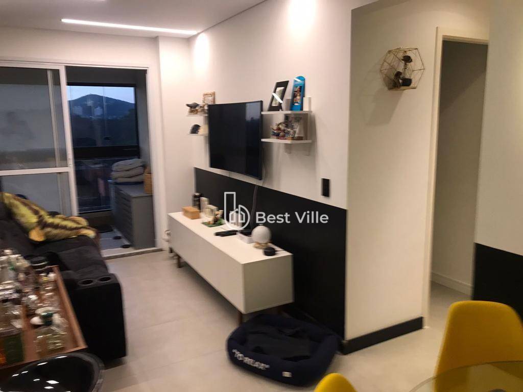 Apartamento à venda com 2 quartos, 64m² - Foto 9