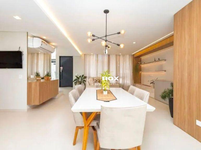 Casa de Condomínio à venda com 4 quartos, 283m² - Foto 2