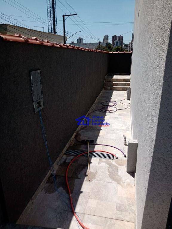 Sobrado à venda com 2 quartos, 120m² - Foto 4