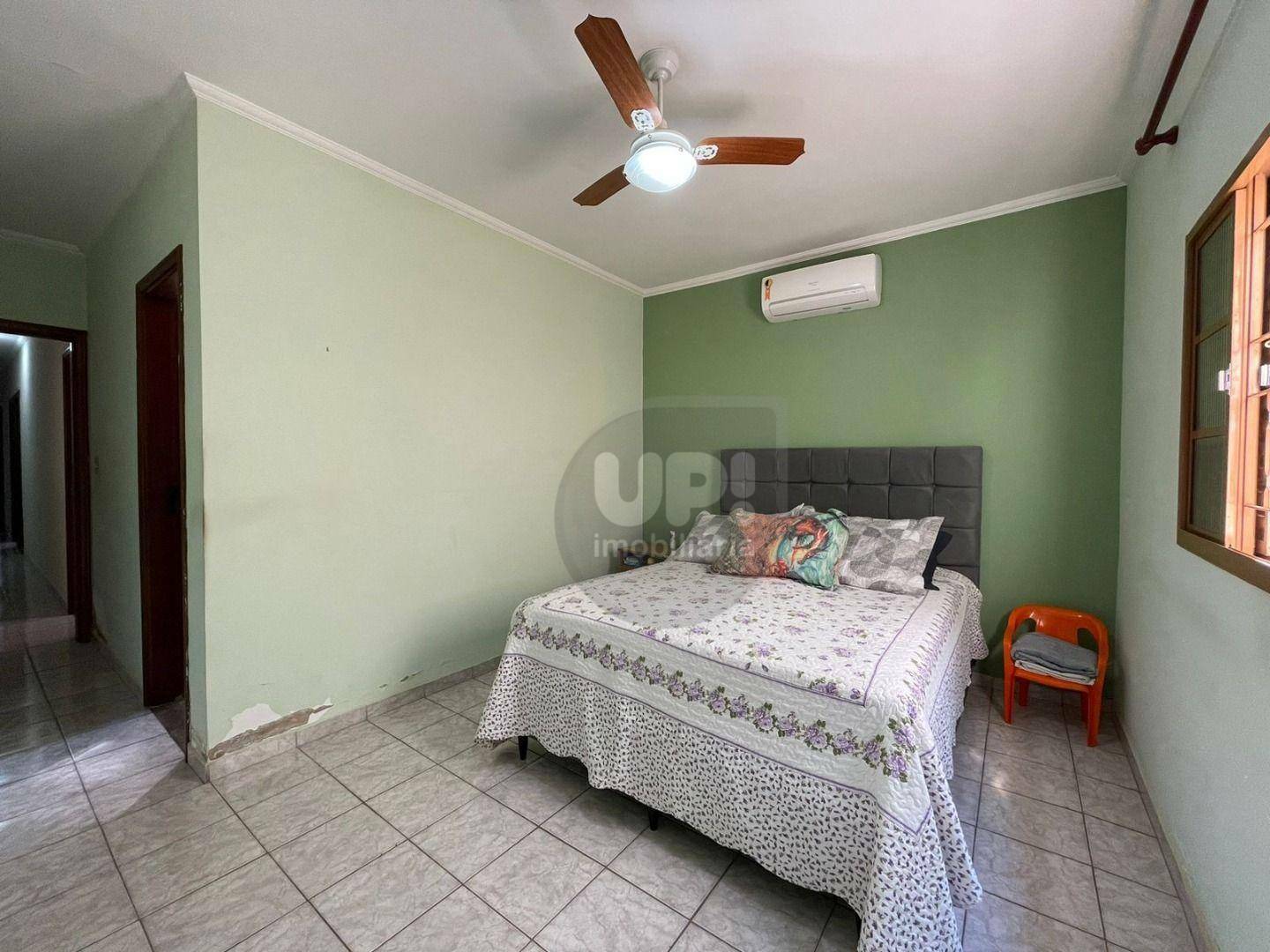 Casa à venda com 3 quartos, 94m² - Foto 10