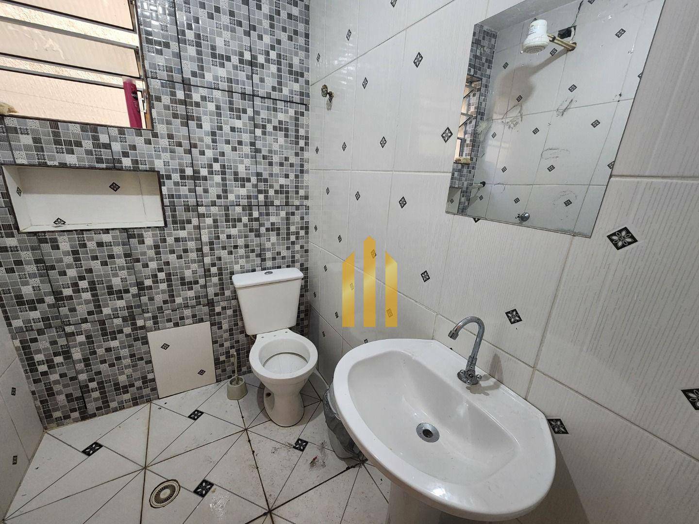 Casa para alugar com 2 quartos, 85m² - Foto 14