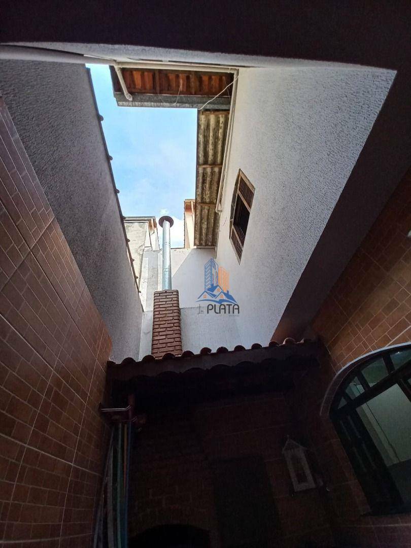 Sobrado à venda com 4 quartos, 220m² - Foto 44