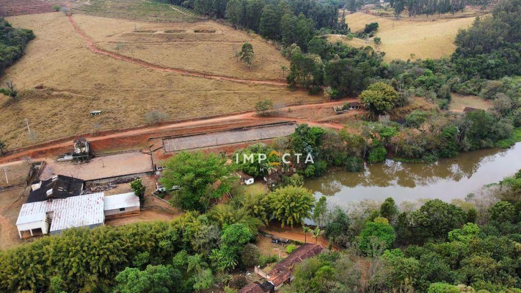 Fazenda à venda com 4 quartos, 4280000M2 - Foto 1