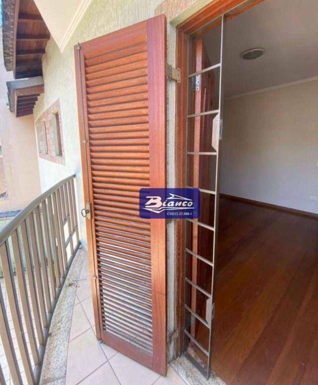 Sobrado à venda com 3 quartos, 190m² - Foto 8