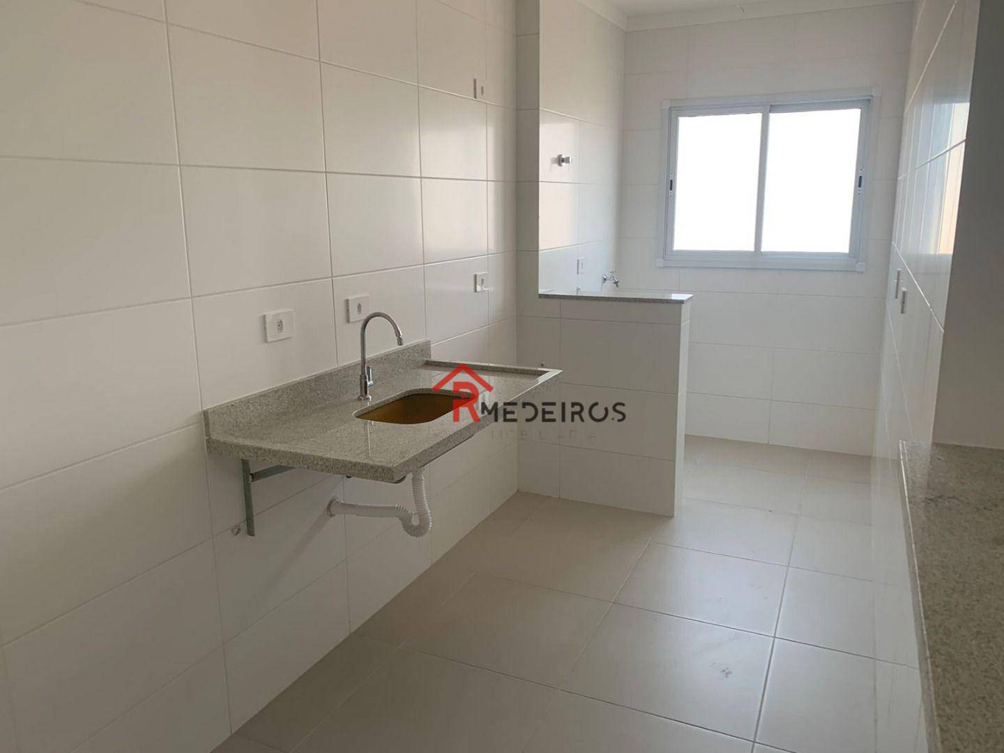 Apartamento à venda com 2 quartos, 64m² - Foto 5