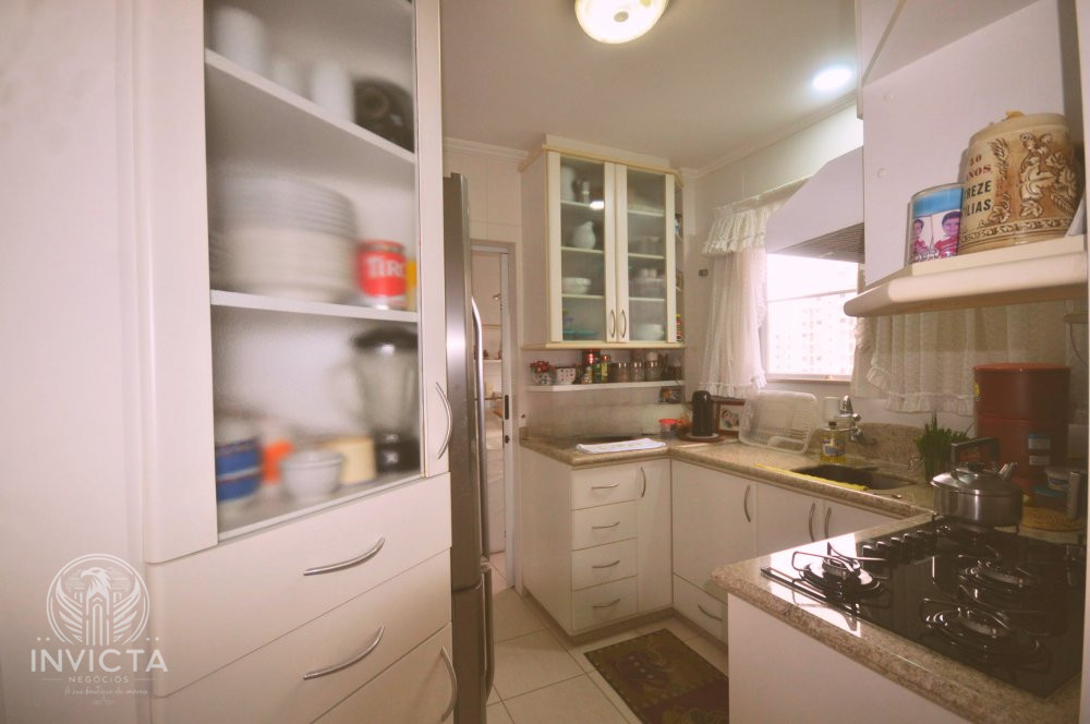 Apartamento à venda com 3 quartos, 100m² - Foto 12