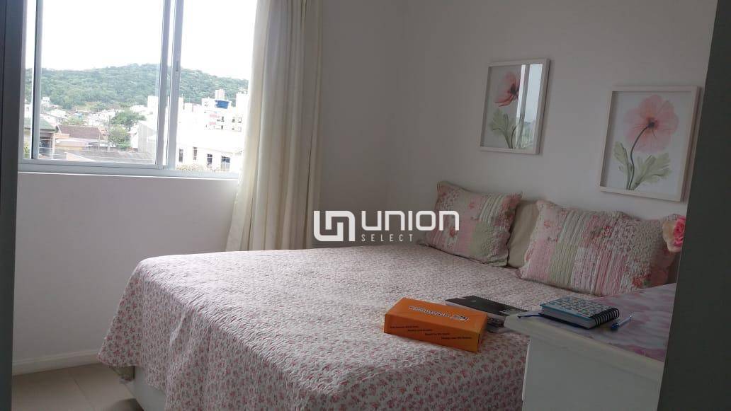 Apartamento à venda com 2 quartos, 65m² - Foto 8