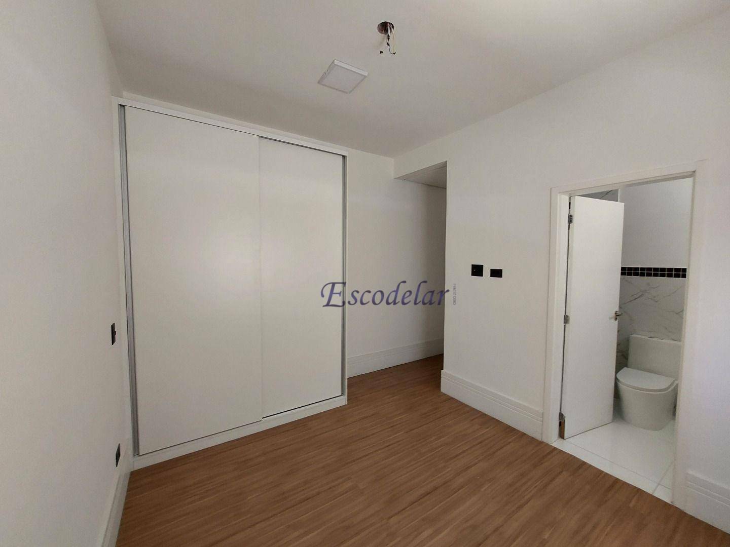 Casa de Condomínio à venda com 4 quartos, 200m² - Foto 31