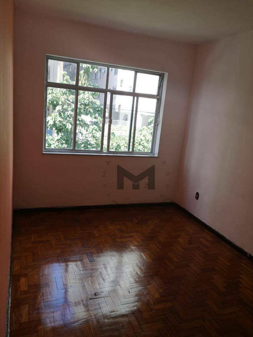 Apartamento à venda com 3 quartos, 90m² - Foto 8