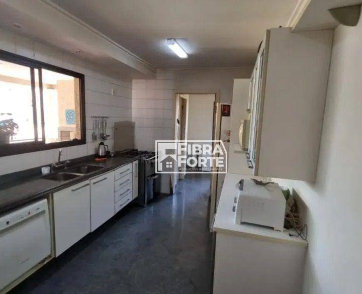 Apartamento para alugar com 4 quartos, 148m² - Foto 23