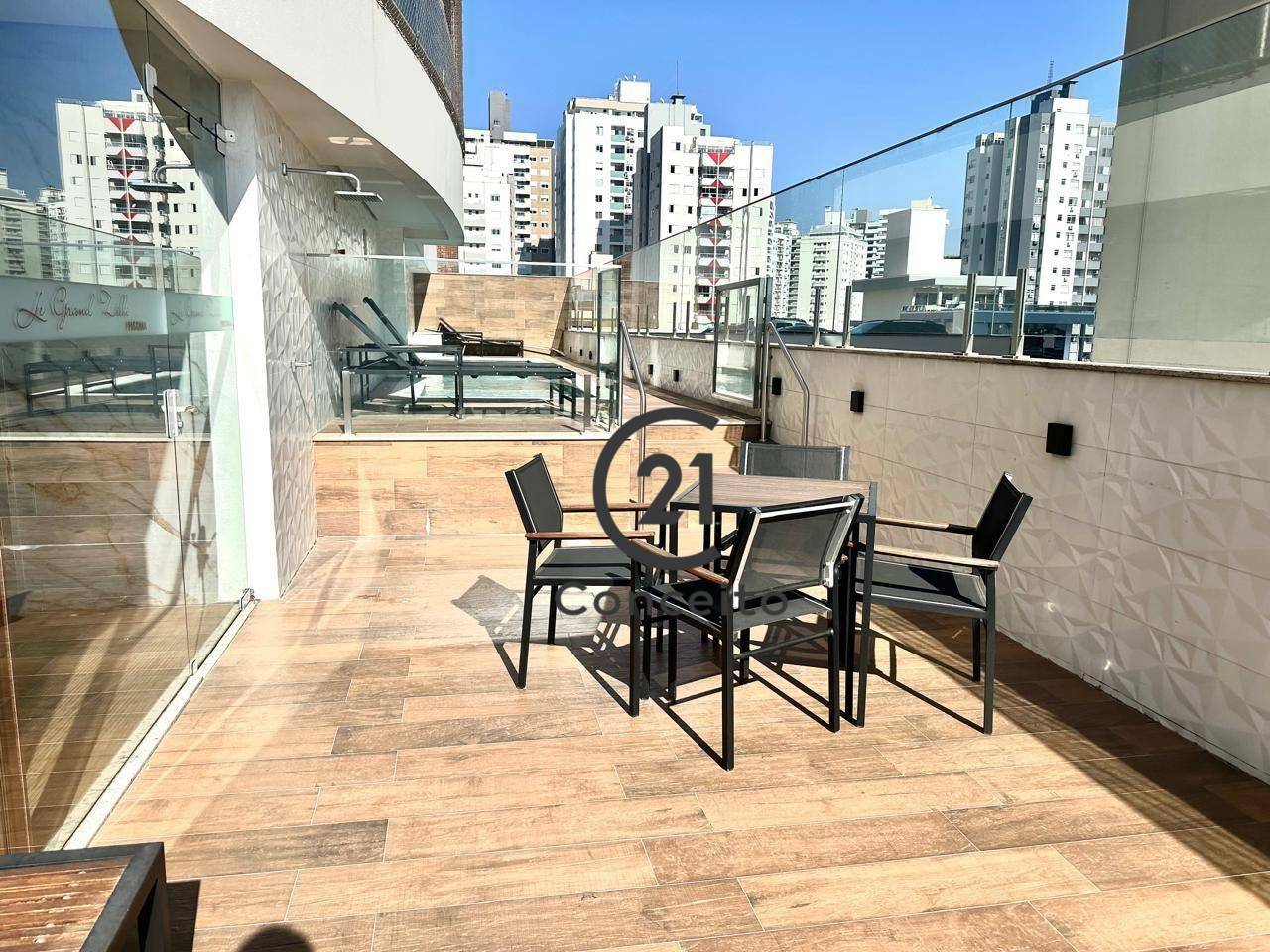 Apartamento para alugar com 3 quartos, 100m² - Foto 27