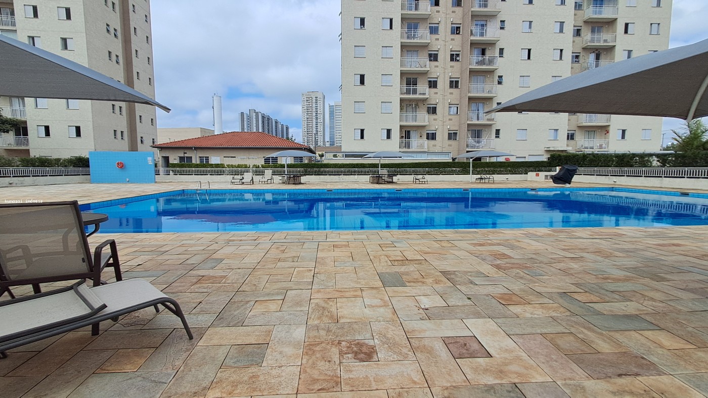 Apartamento para alugar com 3 quartos, 75m² - Foto 1