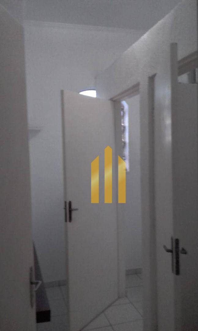 Sobrado à venda e aluguel com 8 quartos, 220m² - Foto 21