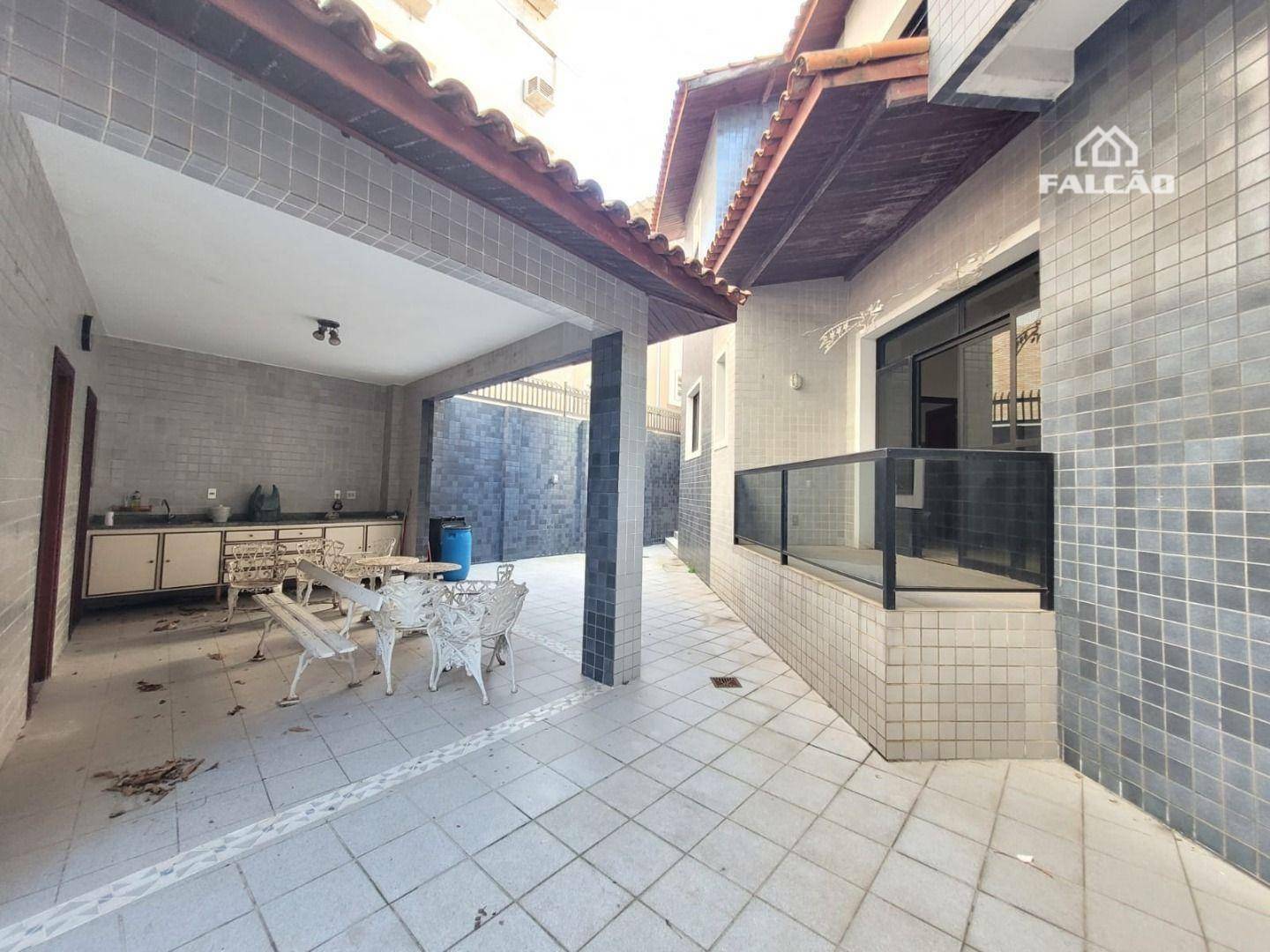 Sobrado à venda e aluguel com 4 quartos, 266m² - Foto 47