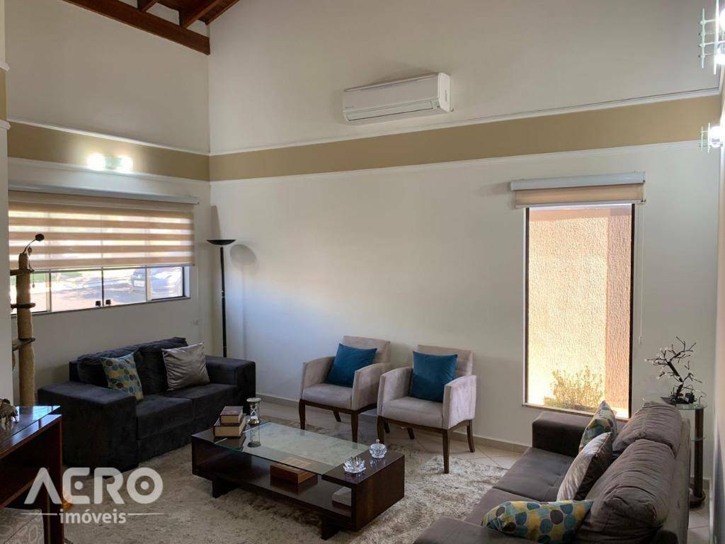 Casa de Condomínio à venda com 3 quartos, 200m² - Foto 4