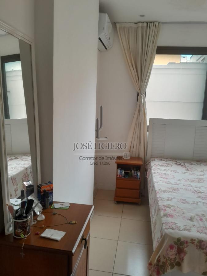 Apartamento à venda com 2 quartos, 65m² - Foto 12