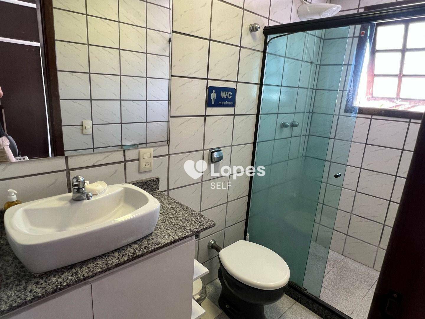 Casa de Condomínio à venda com 4 quartos, 233m² - Foto 11