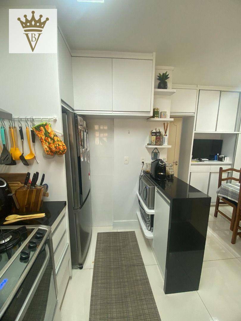 Apartamento à venda com 3 quartos, 140m² - Foto 6