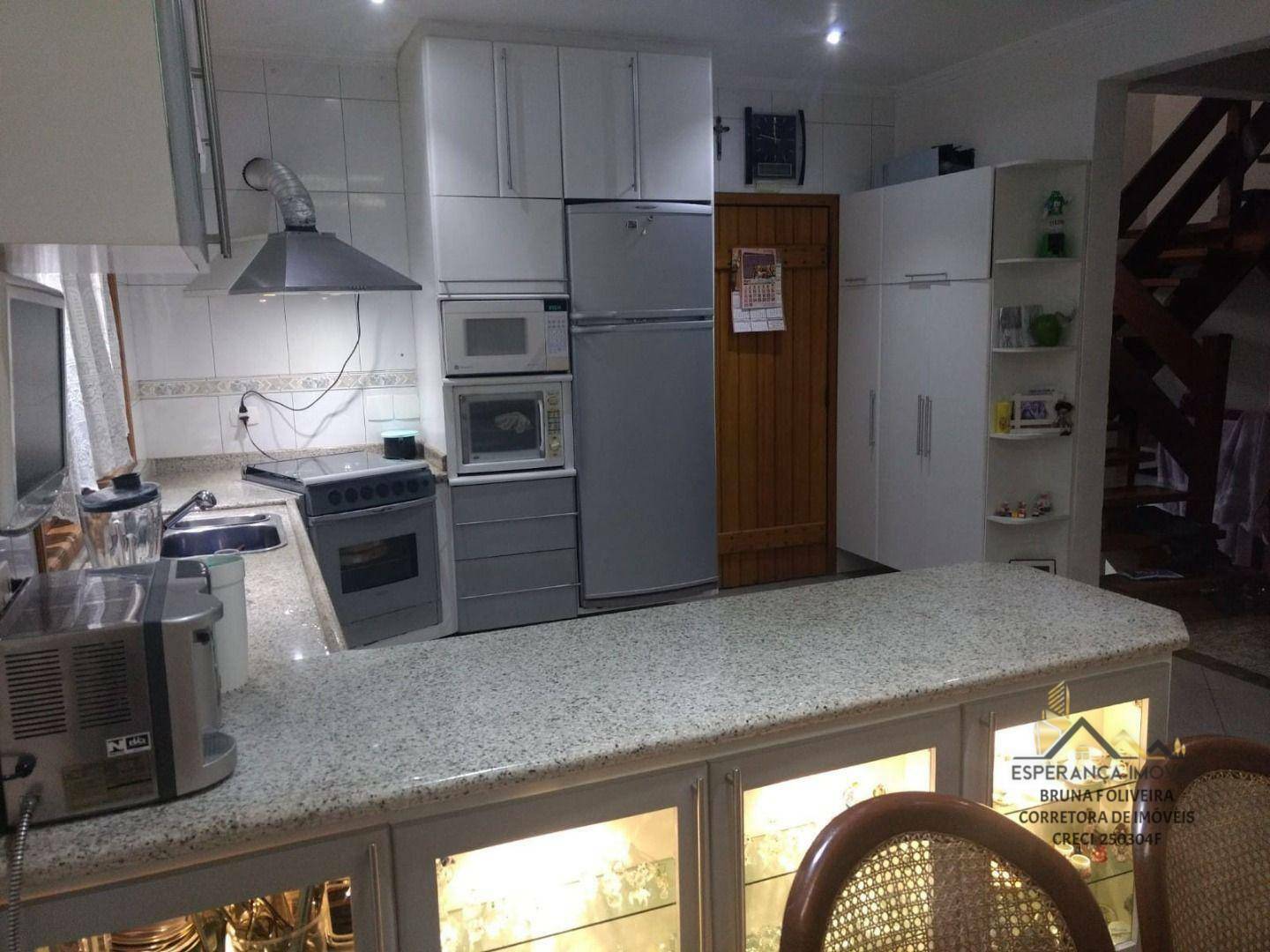 Casa à venda com 3 quartos, 380m² - Foto 6