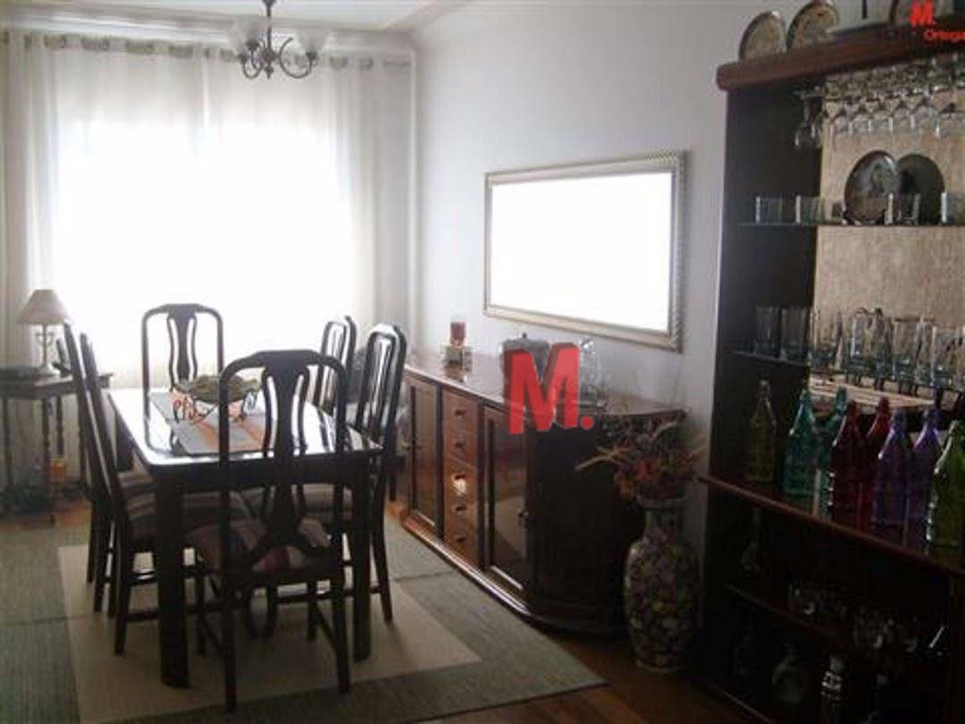 Apartamento à venda com 3 quartos, 128m² - Foto 29