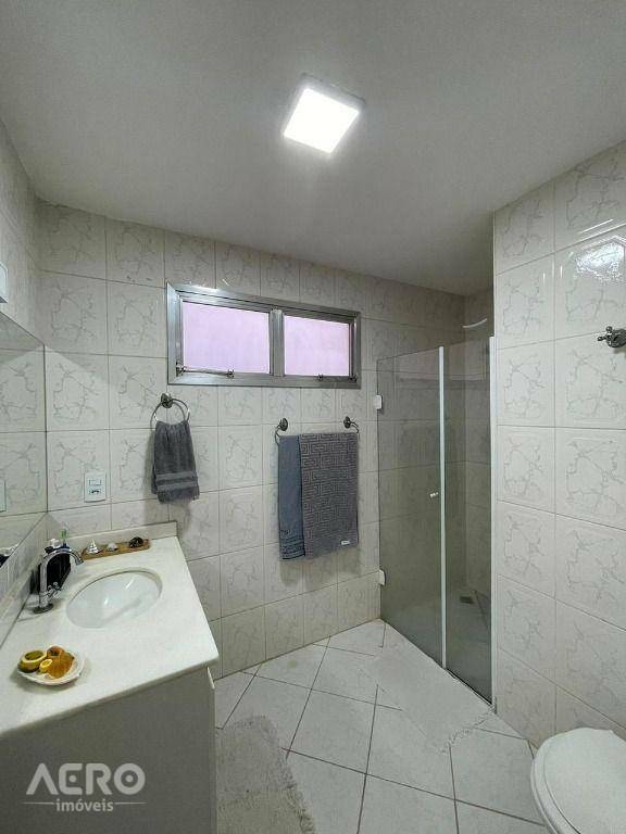 Apartamento à venda com 3 quartos, 100m² - Foto 15