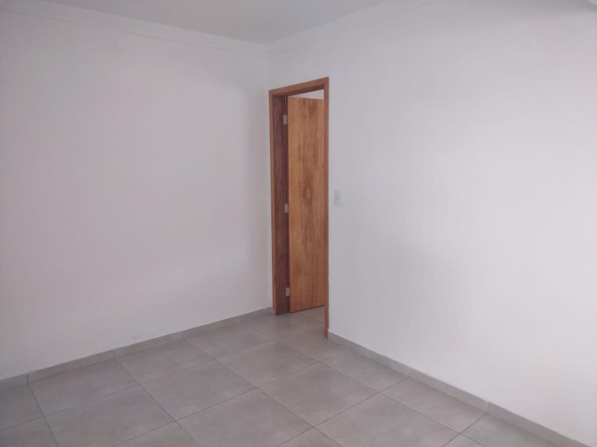 Casa à venda com 3 quartos, 200m² - Foto 6