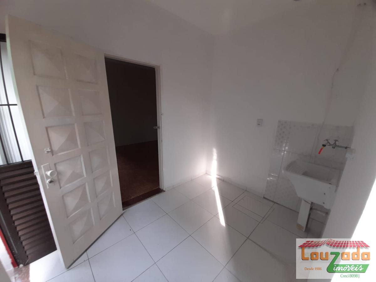 Casa à venda com 3 quartos, 298m² - Foto 14