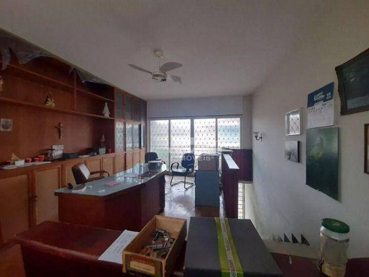 Casa para alugar com 4 quartos, 367m² - Foto 11