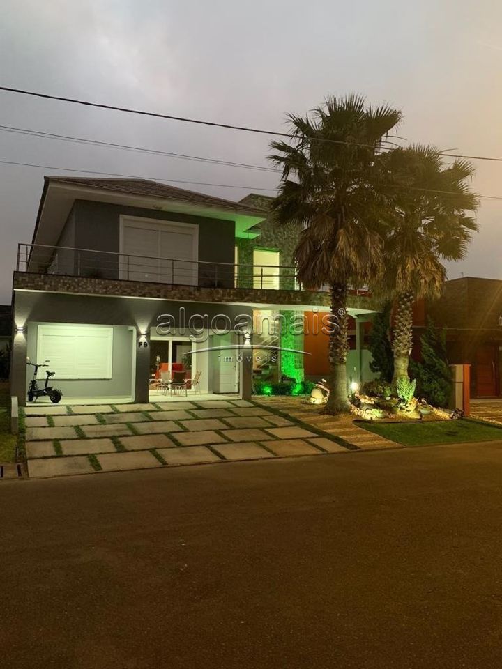 Casa de Condomínio à venda com 4 quartos, 220m² - Foto 3