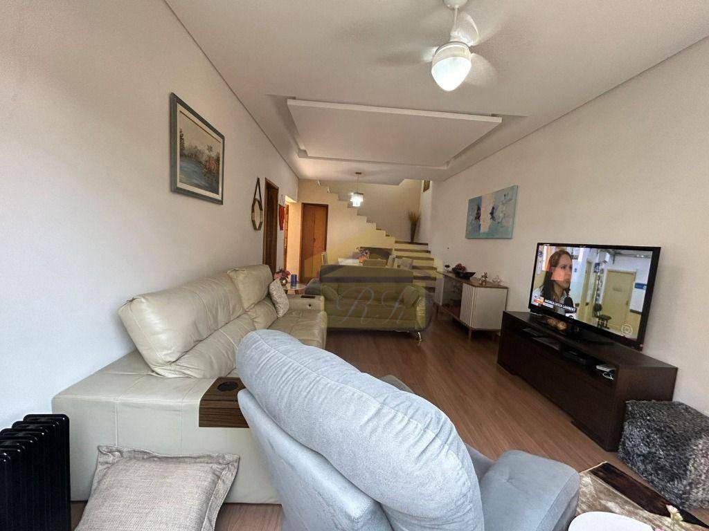 Sobrado à venda com 3 quartos, 300m² - Foto 3