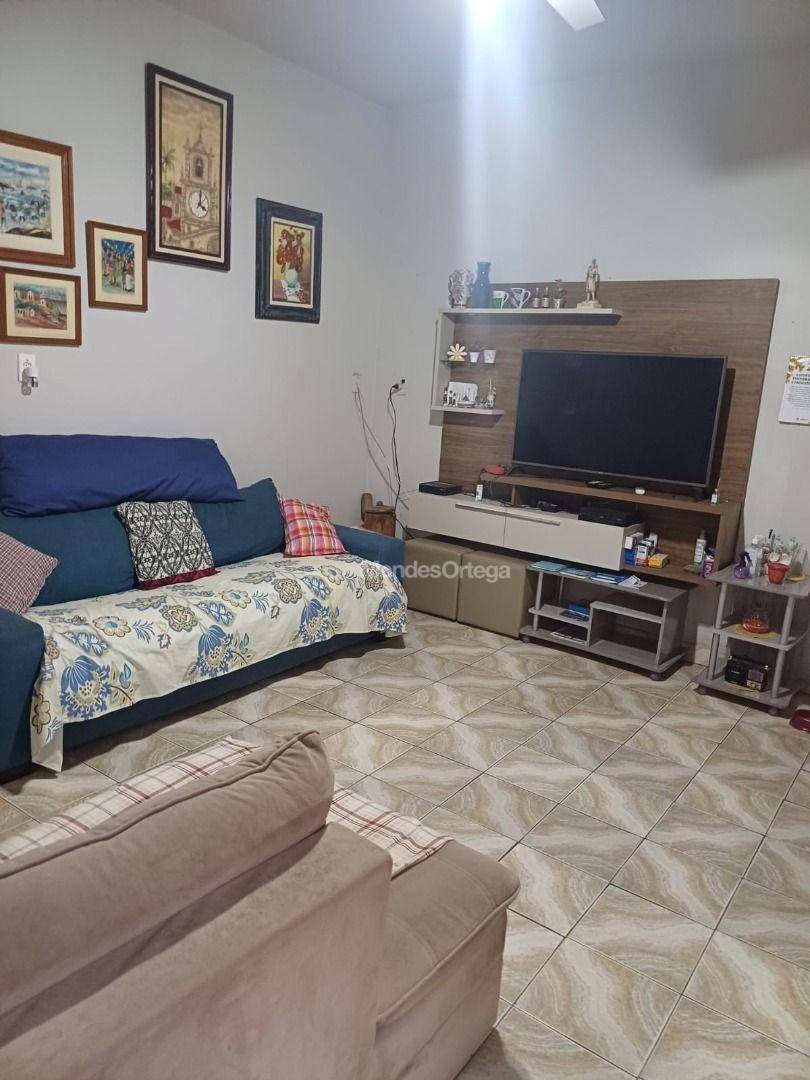 Casa à venda com 5 quartos, 280m² - Foto 8