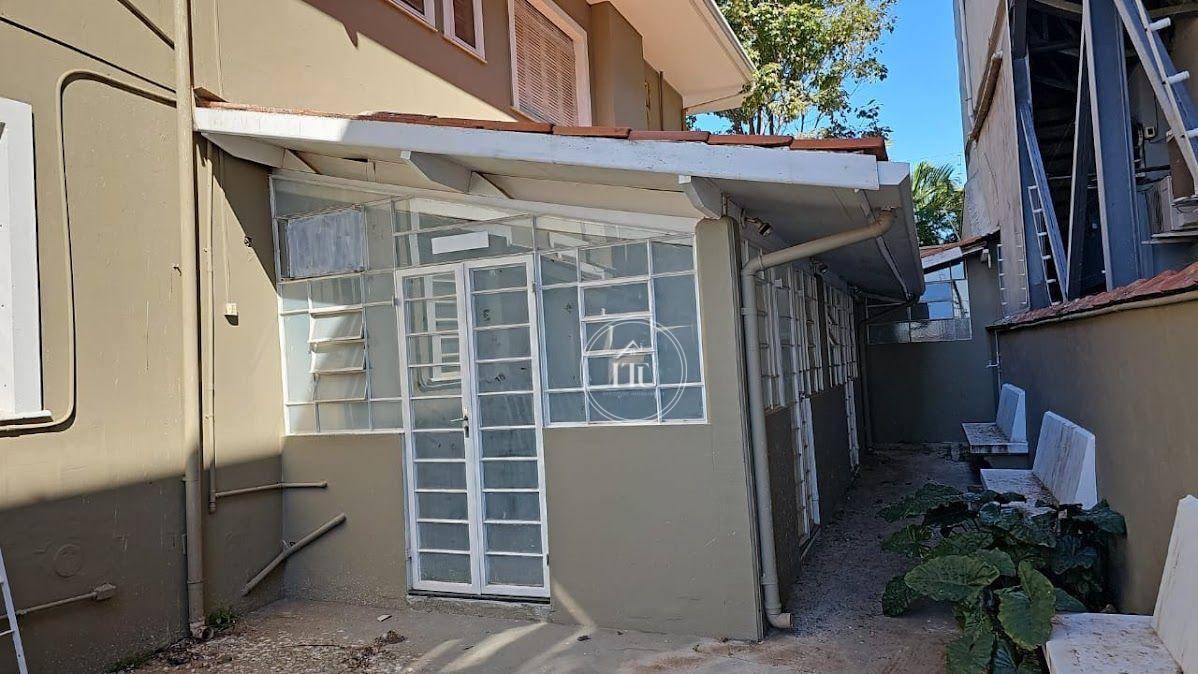 Casa para alugar com 3 quartos, 447m² - Foto 18