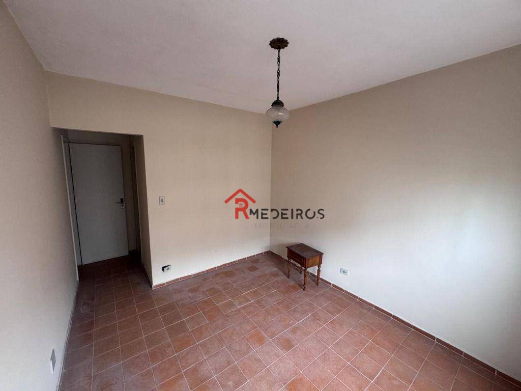 Apartamento à venda com 2 quartos, 75m² - Foto 7