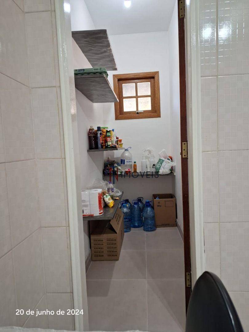 Casa para alugar com 3 quartos, 210m² - Foto 37