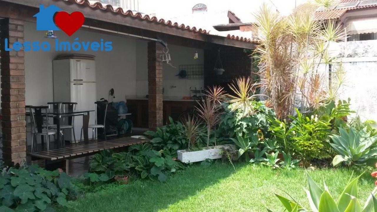 Casa à venda com 3 quartos, 360m² - Foto 18